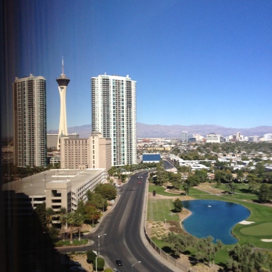 Снимок сделан в LVH - Las Vegas Hotel &amp; Casino пользователем Michael O. 10/27/2012
