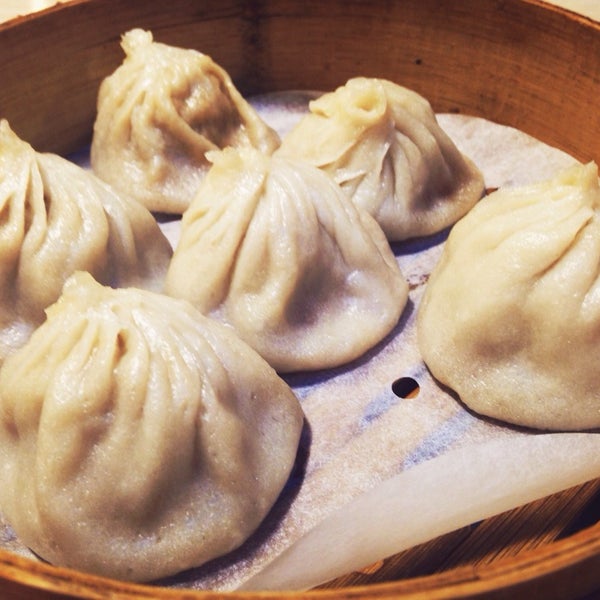 Foto tirada no(a) 上海人家 Shanghai Family Dumpling por Frances A. em 3/22/2014