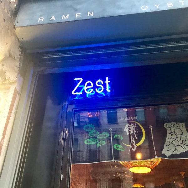 3/10/2019 tarihinde Frances A.ziyaretçi tarafından Zest Ramen'de çekilen fotoğraf