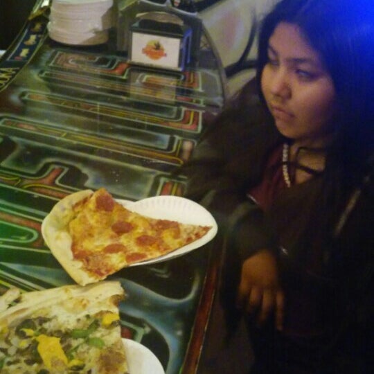 Foto tirada no(a) Spinelli&#39;s Pizzeria por Abby P. em 11/29/2015