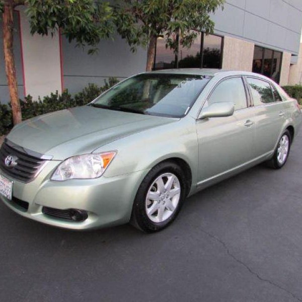 Pennington's Auto Sales Car Dealership in Orange