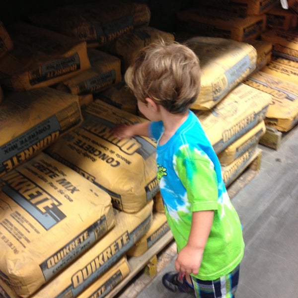 Lowe's Hardware Store in Zephyrhills