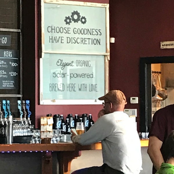 Photo taken at Discretion Brewing by Willy on 9/19/2017