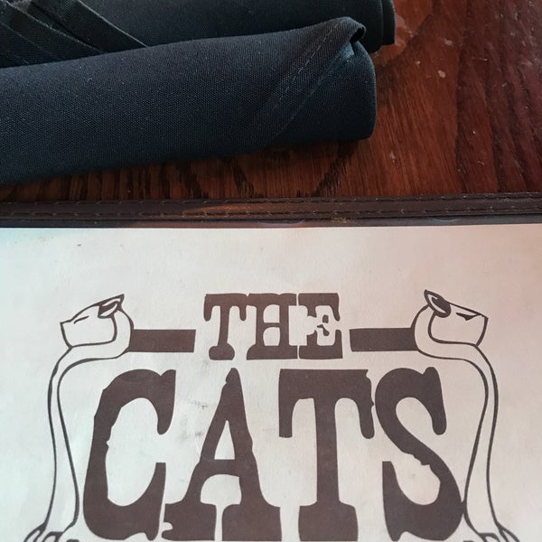 Photo taken at The Cats Restaurant &amp; Tavern by Willy on 9/30/2017