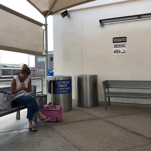 PHX Terminal 2 Smoking Lounge (Now Closed) - Travel Lounge in Sky 