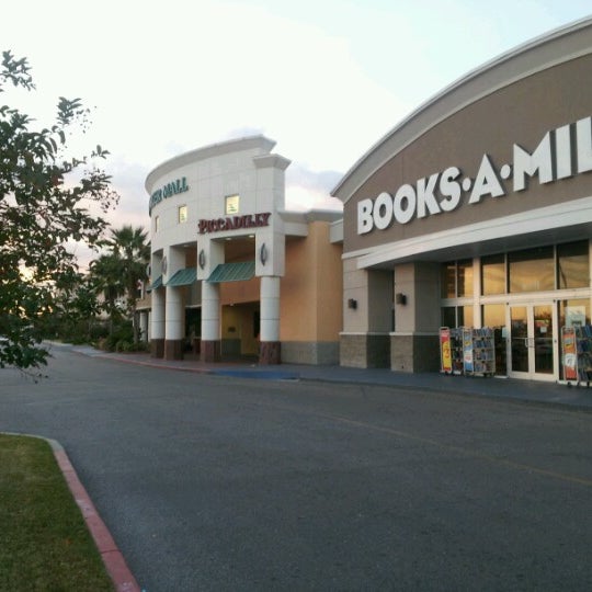 Edgewater Mall Shopping Mall in West Biloxi