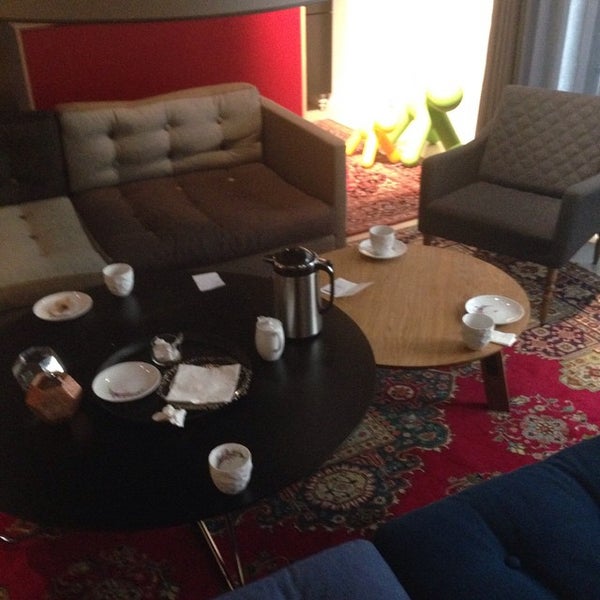 9/26/2014 tarihinde Anders B.ziyaretçi tarafından Hotel Flora'de çekilen fotoğraf
