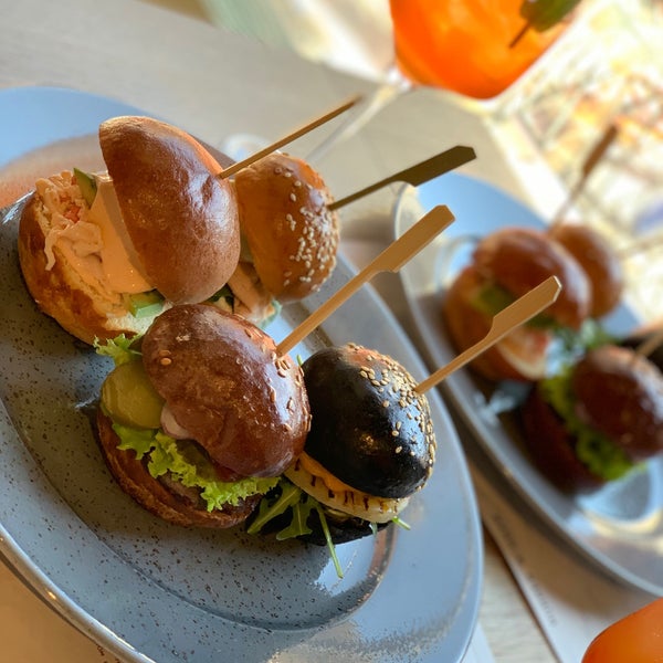 รูปภาพถ่ายที่ Burger &amp; Crab โดย Катерина О. เมื่อ 4/18/2019