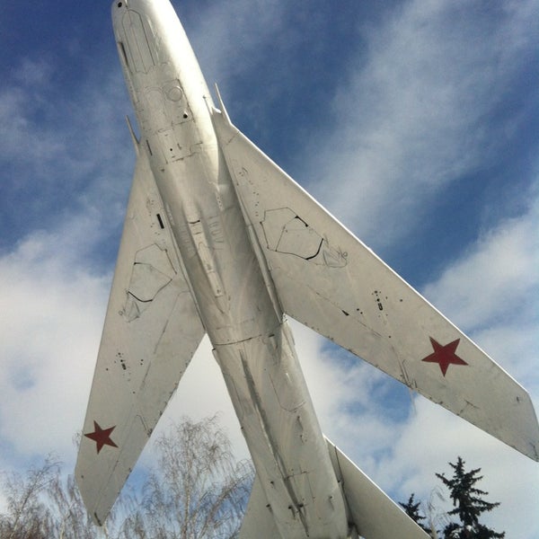 Площадь авиаторов