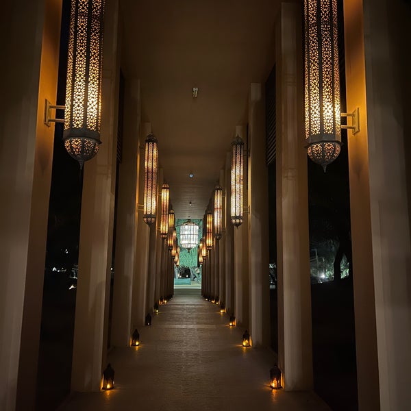 Photo taken at Ritz-Carlton Banyan Tree Al Wadi by Andrew C. on 2/12/2022