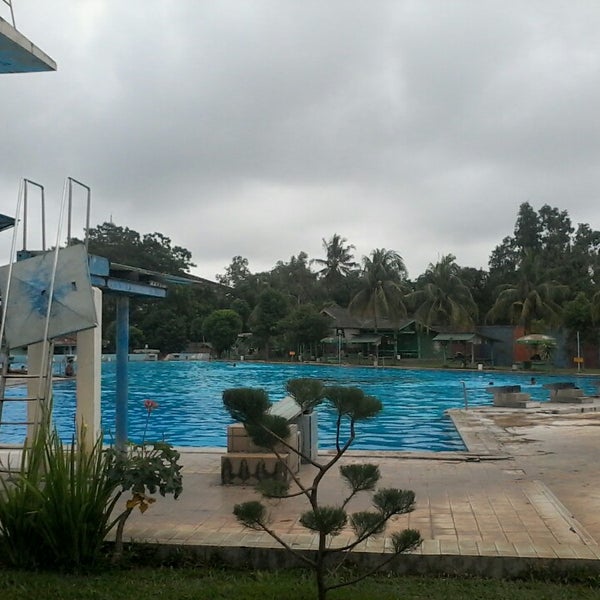 Kolam Renang Universitas Lampung Pool
