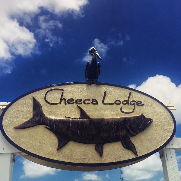 Photo taken at Cheeca Lodge Tiki Bar by Chris V. on 7/6/2016