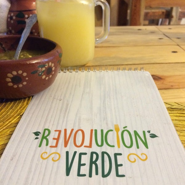 3/30/2016 tarihinde Carlos L.ziyaretçi tarafından Revolución Verde'de çekilen fotoğraf