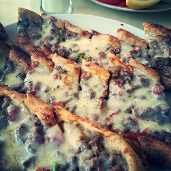 Konyalılar Etli Pide Kumluca�da Türk Restoranı