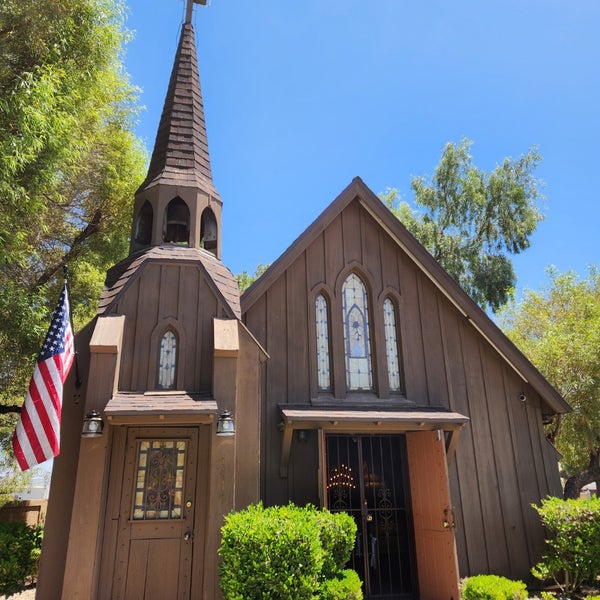 รูปภาพถ่ายที่ Little Church of the West โดย Arif B. เมื่อ 5/30/2023