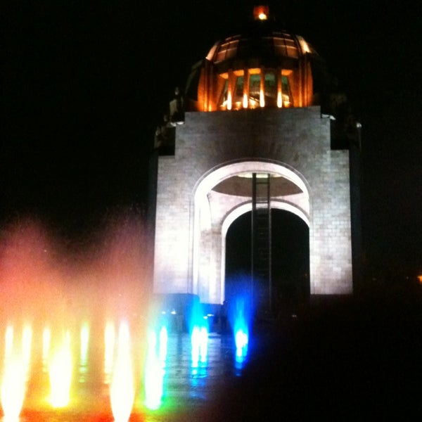 Photo taken at Monumento a la Revolución Mexicana by Vic C. on 5/17/2013