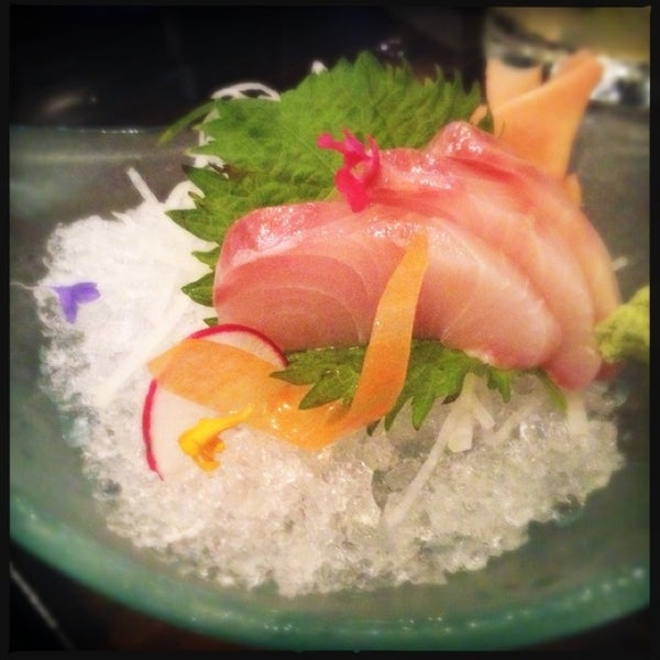 6/8/2013にPat R.がThe One Sushi +で撮った写真