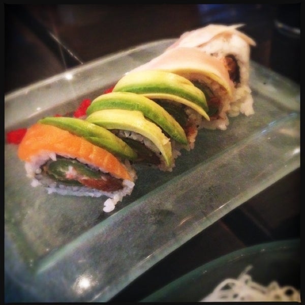 Foto tomada en The One Sushi +  por Pat R. el 6/8/2013