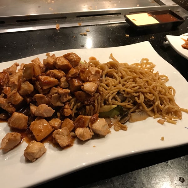 Wasabi Japanese Steakhouse Restaurante japonés en Copley