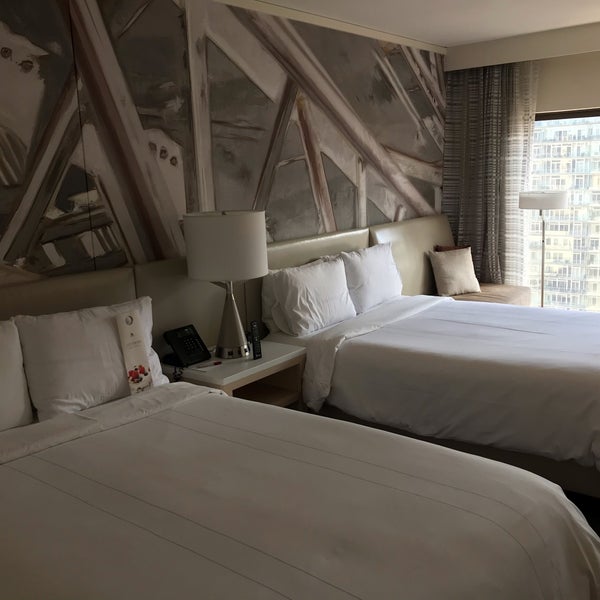 Foto tirada no(a) Chicago Marriott Downtown Magnificent Mile por Andrew B. em 4/28/2020