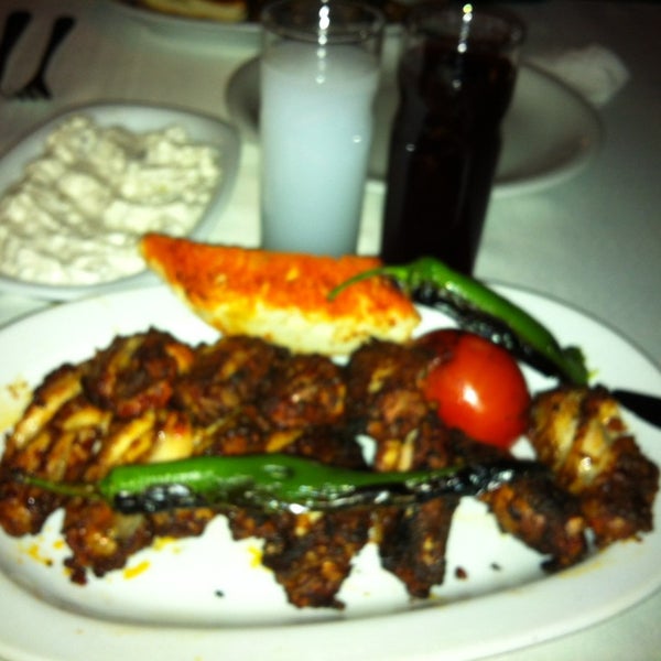 Foto diambil di Kanatcı Aga Restoran oleh Erkan U. pada 1/30/2013
