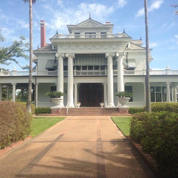 5/7/2014에 Ben R.님이 McFaddin-Ward House Historic House Museum에서 찍은 사진