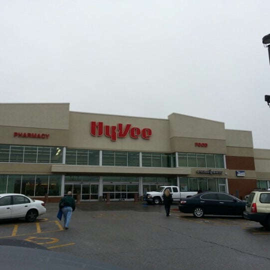 Photo taken at Hy-Vee by Hannah K. on 10/19/2012