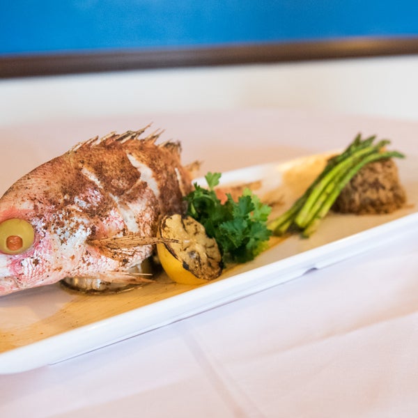 Dido's Restaurant Yellowstone Paddlewheeler Seafood Restaurant in