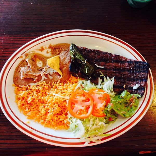 9/22/2013 tarihinde Aimee N.ziyaretçi tarafından Taco Rico'de çekilen fotoğraf