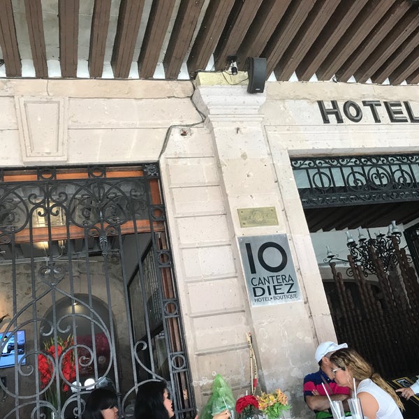 Foto tirada no(a) Cantera 10 Hotel Boutique. por Fer V. em 7/16/2017