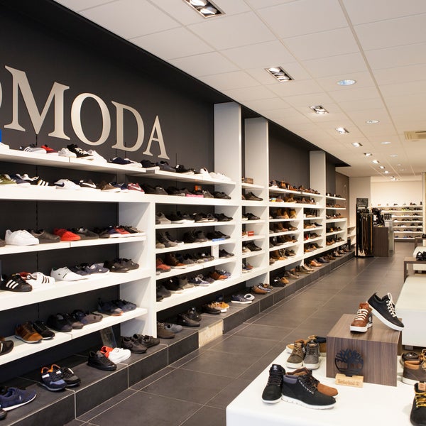 The fashion store that loves you back | Omoda