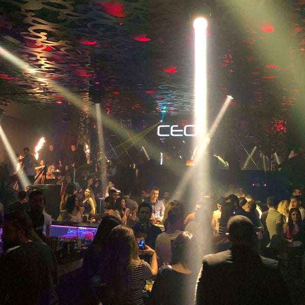 Das Foto wurde bei Ceo Club İstanbul von 🔱Oziii🔱 M. am 1/6/2018 aufgenommen