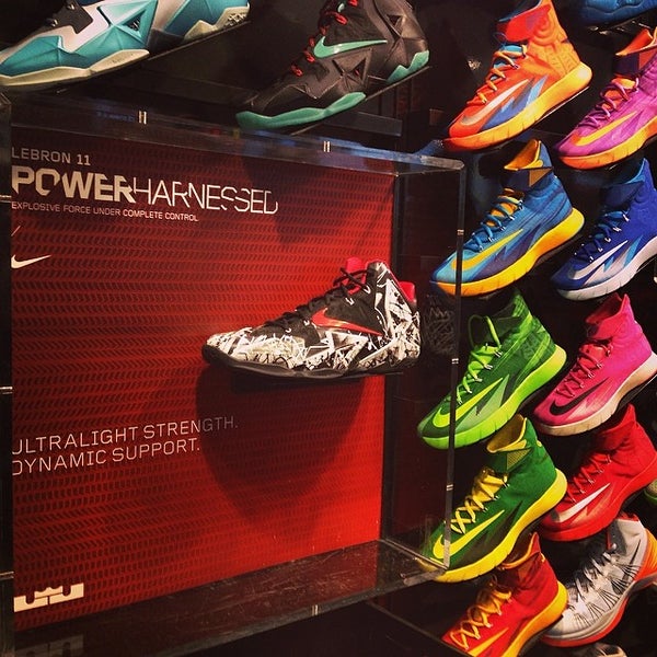 Foot Locker - Aventura, FL