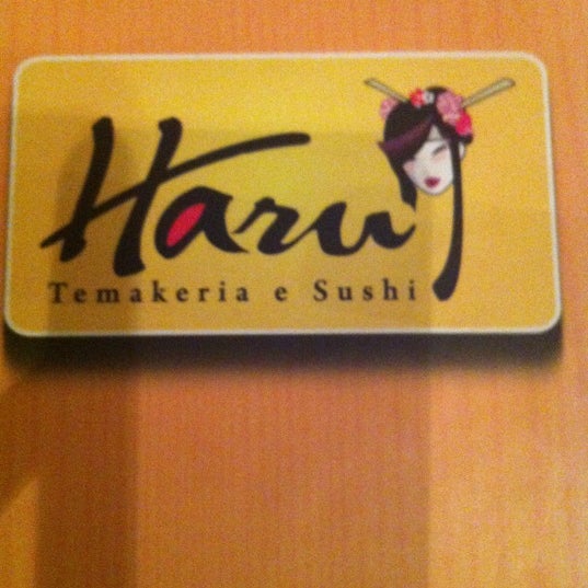 Foto tirada no(a) Haru Temakeria e Sushi por Aline G. em 11/15/2012