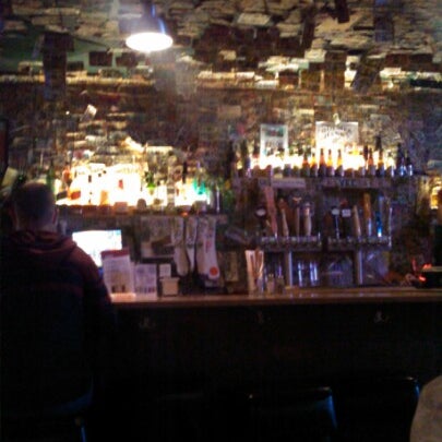 รูปภาพถ่ายที่ Cuzzy&#39;s Grill &amp; Bar โดย Grace A. เมื่อ 12/29/2012