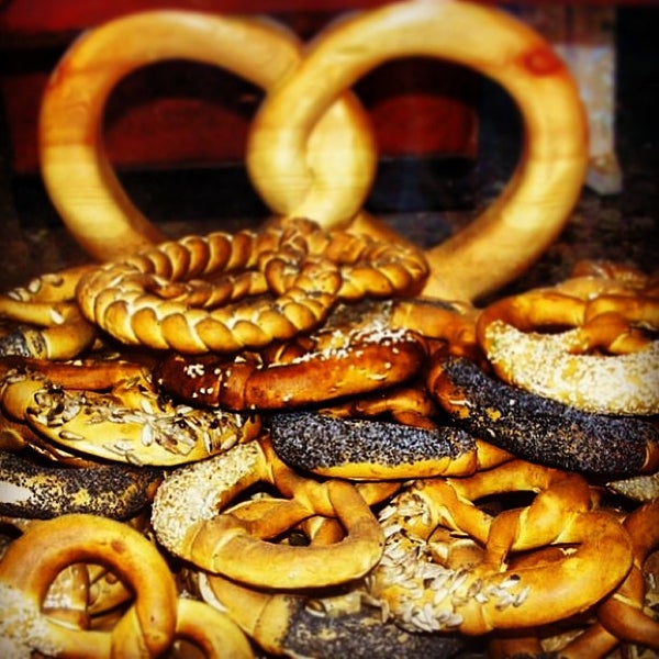 Pretzels, pretzels, pretzels. Delicious flavours in a beautiful neighbohood off the beaten track. The perfect stop off point for a yummy snack!