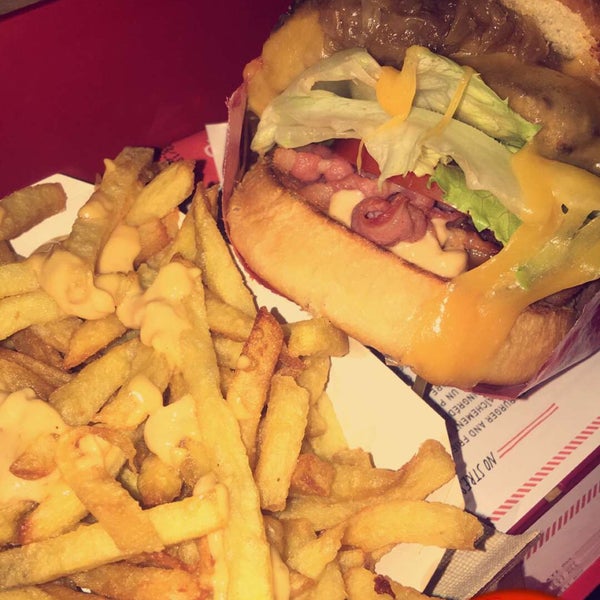 5/11/2016 tarihinde Romain C.ziyaretçi tarafından Burger and Fries'de çekilen fotoğraf