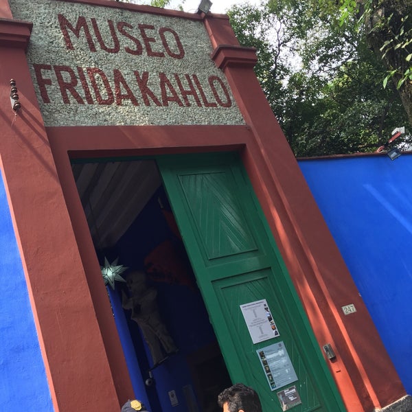 Photo taken at Museo Frida Kahlo by Valente F. on 9/4/2015
