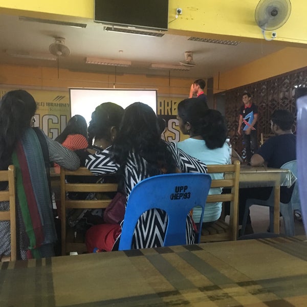 Cafetaria Kolej Ibrahim Yaakub College Cafeteria