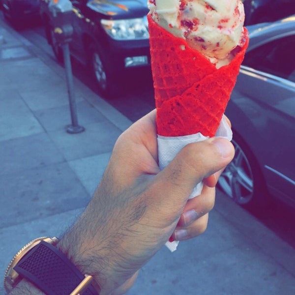 11/12/2016에 A님이 Sprinkles Beverly Hills Ice Cream에서 찍은 사진