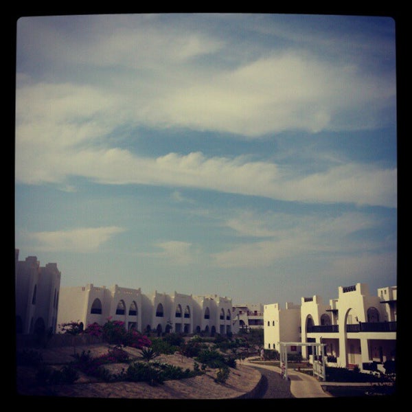 Photo prise au Hilton Marsa Alam Nubian Resort par Alex S. le10/16/2012