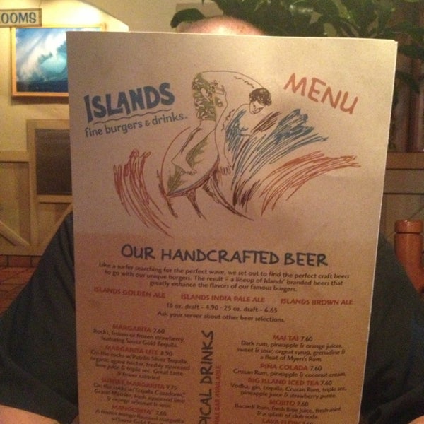 รูปภาพถ่ายที่ Islands Restaurant โดย Tiffany A. เมื่อ 6/2/2013