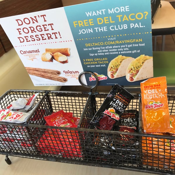 Del Taco Bixby Knolls 2120 E Carson St