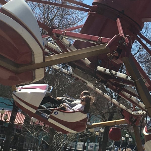 Apple Zapple Kings Dominion Attraction