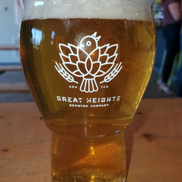 Photo taken at Great Heights Brewing Company by Juan F. on 3/19/2022