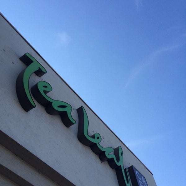Foto tirada no(a) Tea Leaf Cafe por Davaish S. em 7/11/2014