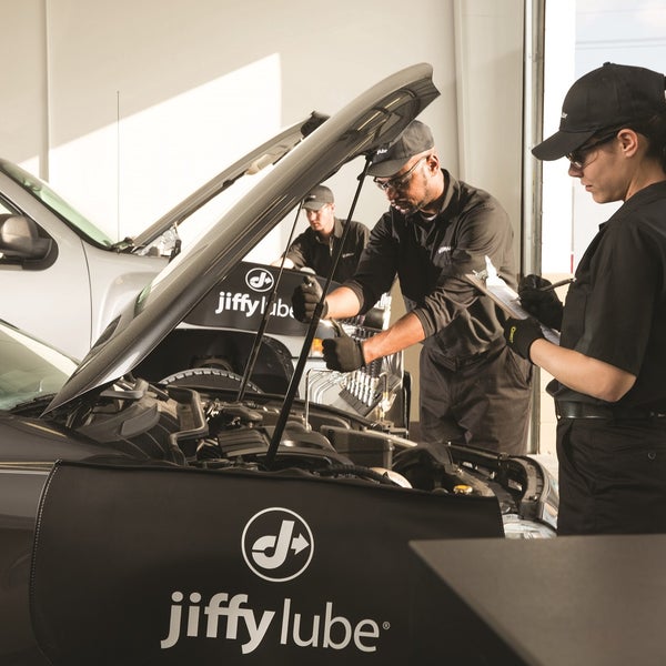 Jiffy Lube Automotive Repair Shop in Chicago