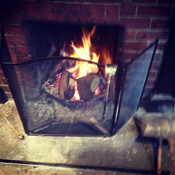 The Bee (Now Closed) Pub in Windlesham