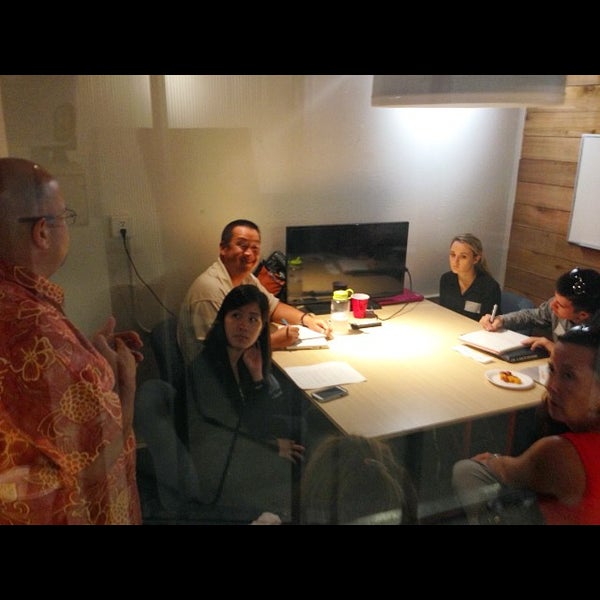 Photos at The Box Jelly (Now Closed) Ala Moana Kakaako 1 tip