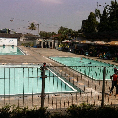 Foto Di Kolam Renang Rengganis Sukabumi Jawa Barat
